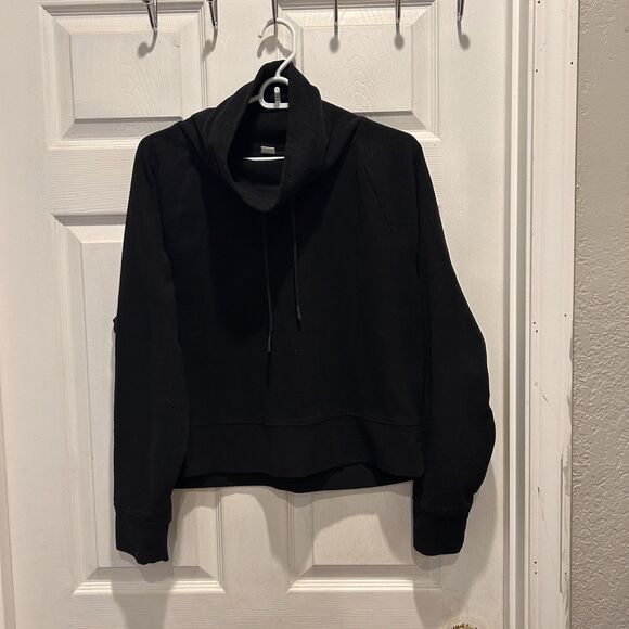 Women's Old Navy Black Funnel Neck Fleece Cropped‎ Sweatshirt Size Large - Picture 1 of 5